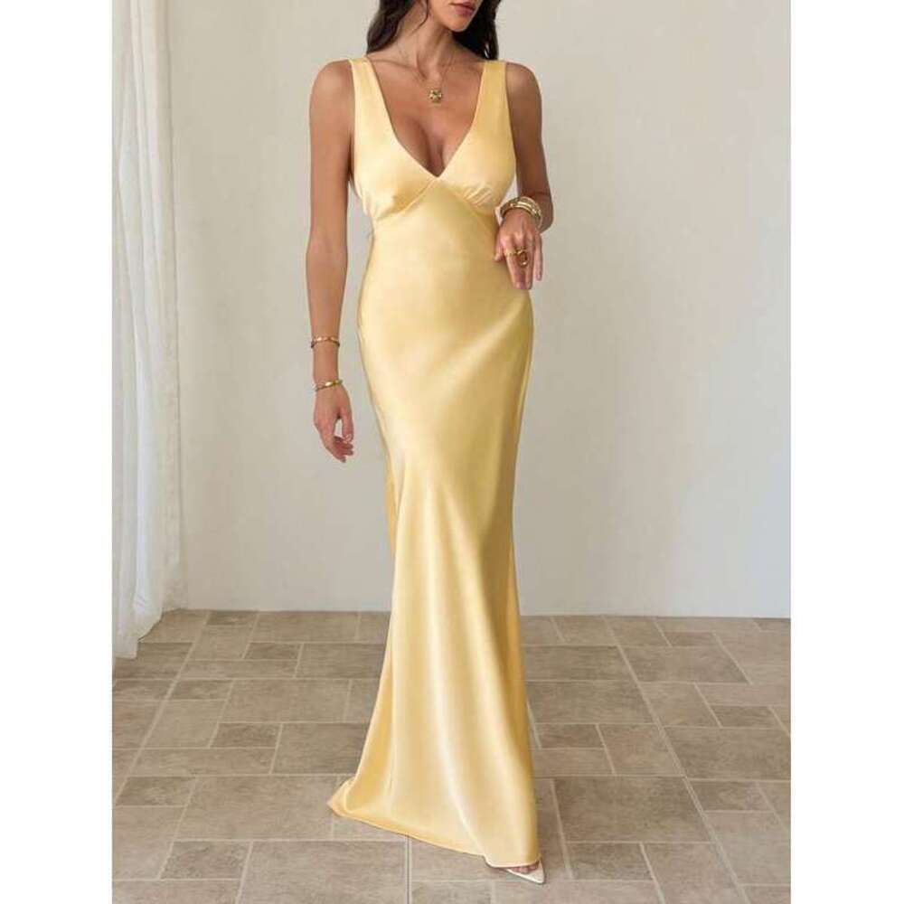 Tall Pale Yellow Deep V-Neck Backless Maxi Dress For ,Sleevel - Picture 6 of 8